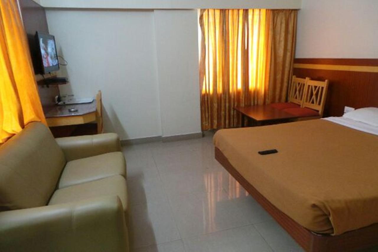 Mlc Gateway Deluxe Inn Bangalore Exterior photo