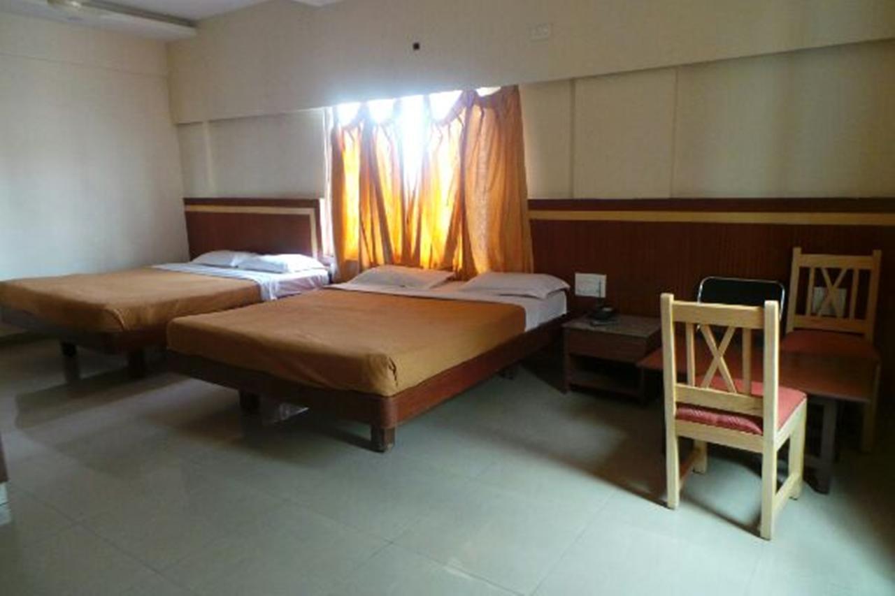 Mlc Gateway Deluxe Inn Bangalore Exterior photo