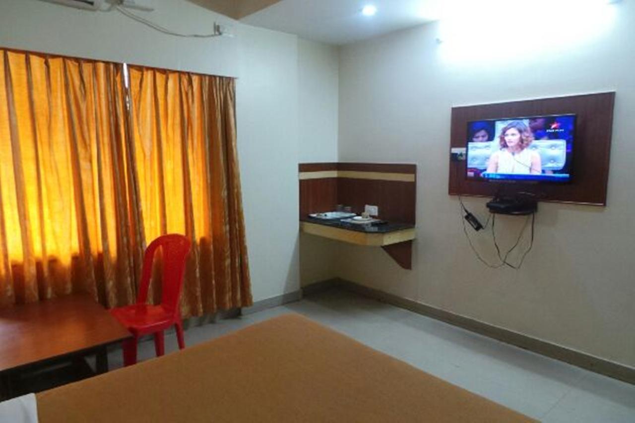 Mlc Gateway Deluxe Inn Bangalore Exterior photo